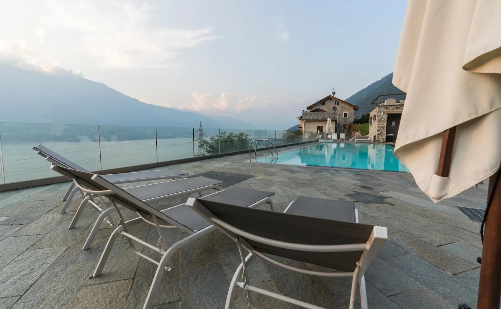 Paradiso Del Lago M1 Amazing View Bellano 0*,